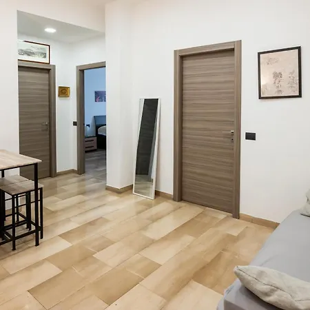 شقة Spacious Aparment 10 Mins Walk From Duomo ميلان