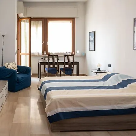 شقة Spacious Aparment 10 Mins Walk From Duomo