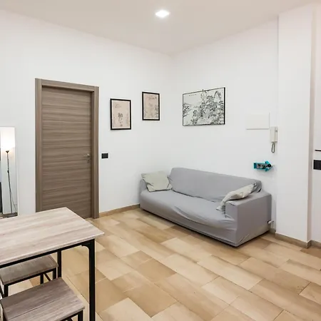 Spacious Aparment 10 Mins Walk From Duomo ميلان