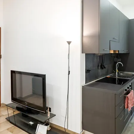 Spacious Aparment 10 Mins Walk From Duomo * ميلان